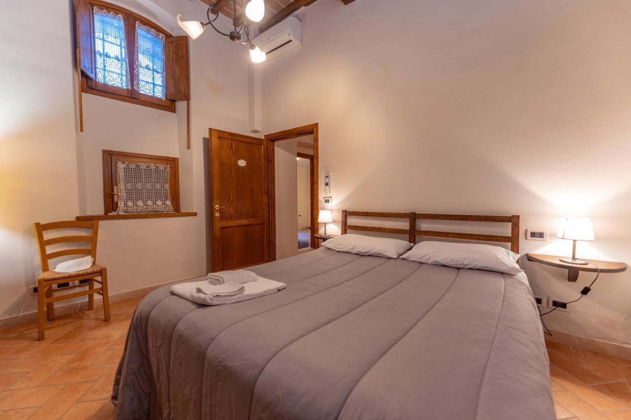 Case Vacanze Ranza, Casale Con Piscina E Relax San Gimignano Bagian luar foto