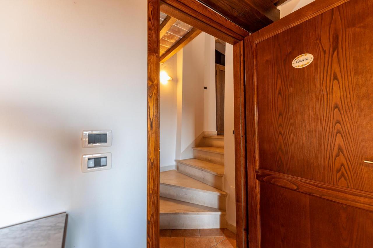 Case Vacanze Ranza, Casale Con Piscina E Relax San Gimignano Bagian luar foto